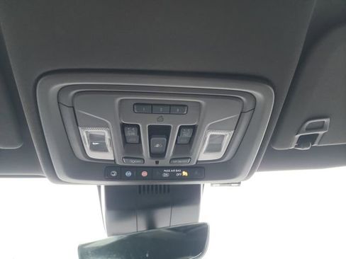 Used 2024 GMC Sierra 2500 Denali w/ Denali Reserve Package image 22