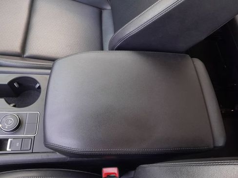 Used 2018 Volkswagen Atlas SE AWD/4WD image 26