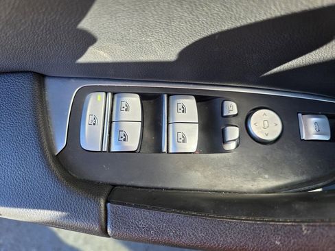 Used 2024 BMW X3 xDrive30i image 11