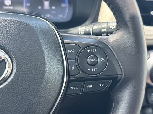 Used 2023 Toyota RAV4 Limited AWD/4WD image 31
