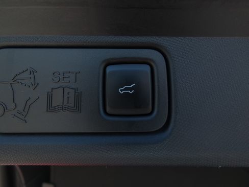 Used 2022 Ford Mustang Mach-E Select w/ Comfort/Technology Package RWD image 16