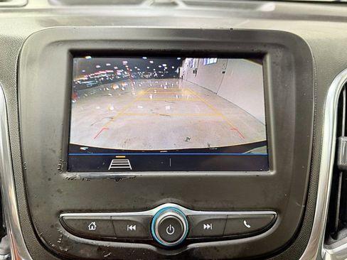 Used 2020 Chevrolet Equinox LT image 19