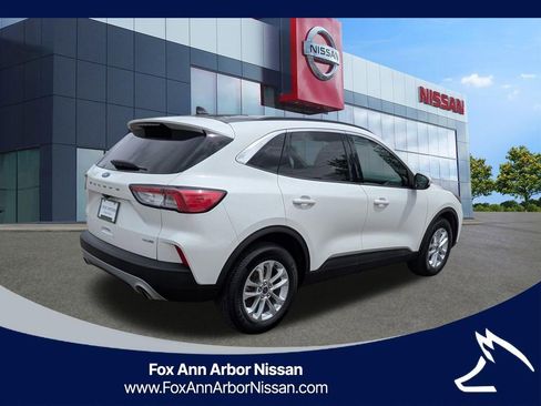 Used 2020 Ford Escape SE AWD/4WD image 5