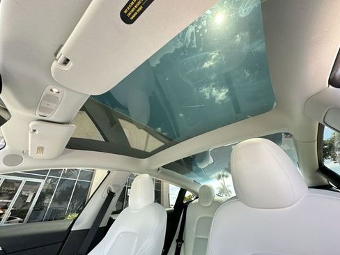 Used 2023 Tesla Model 3 Standard Range RWD image 29