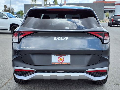 Used 2023 Kia Sportage EX FWD image 5