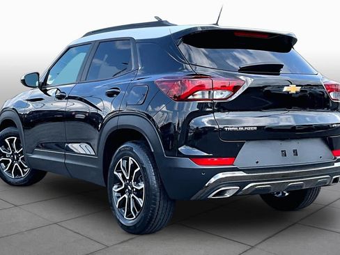 Used 2021 Chevrolet TrailBlazer ACTIV w/ Convenience Package FWD image 12