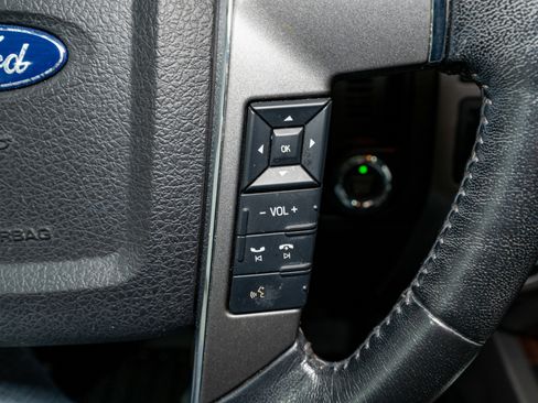 Used 2017 Ford Expedition Platinum image 29