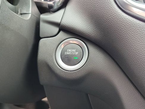 Used 2024 Chevrolet Equinox LT image 31