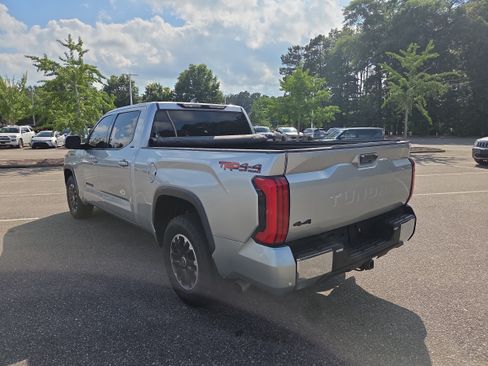Used 2022 Toyota Tundra SR5 w/ TRD Off-Road Premium Package AWD/4WD image 5