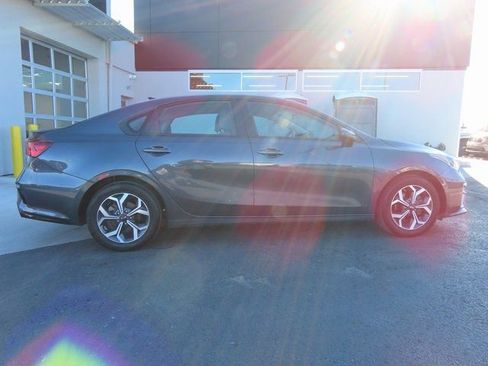 Used 2020 Kia Forte LXS image 9