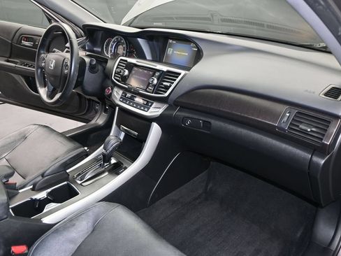 Used 2015 Honda Accord EX-L image 25