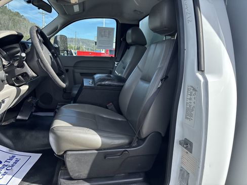 Used 2012 Chevrolet Silverado 3500 W/T image 14