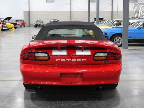 Used 2002 Chevrolet Camaro Z28 w/ SS Performance/Appearance Pkg image 27