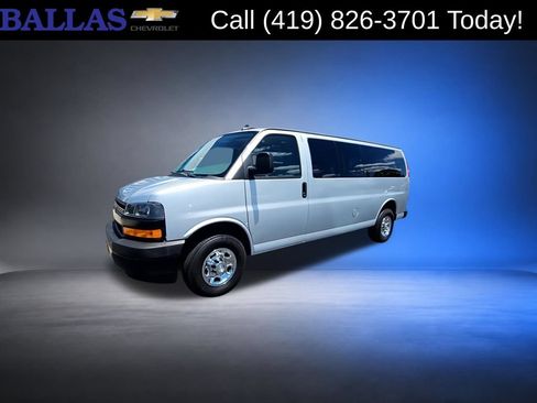 Certified 2020 Chevrolet Express 3500 LS RWD image 4