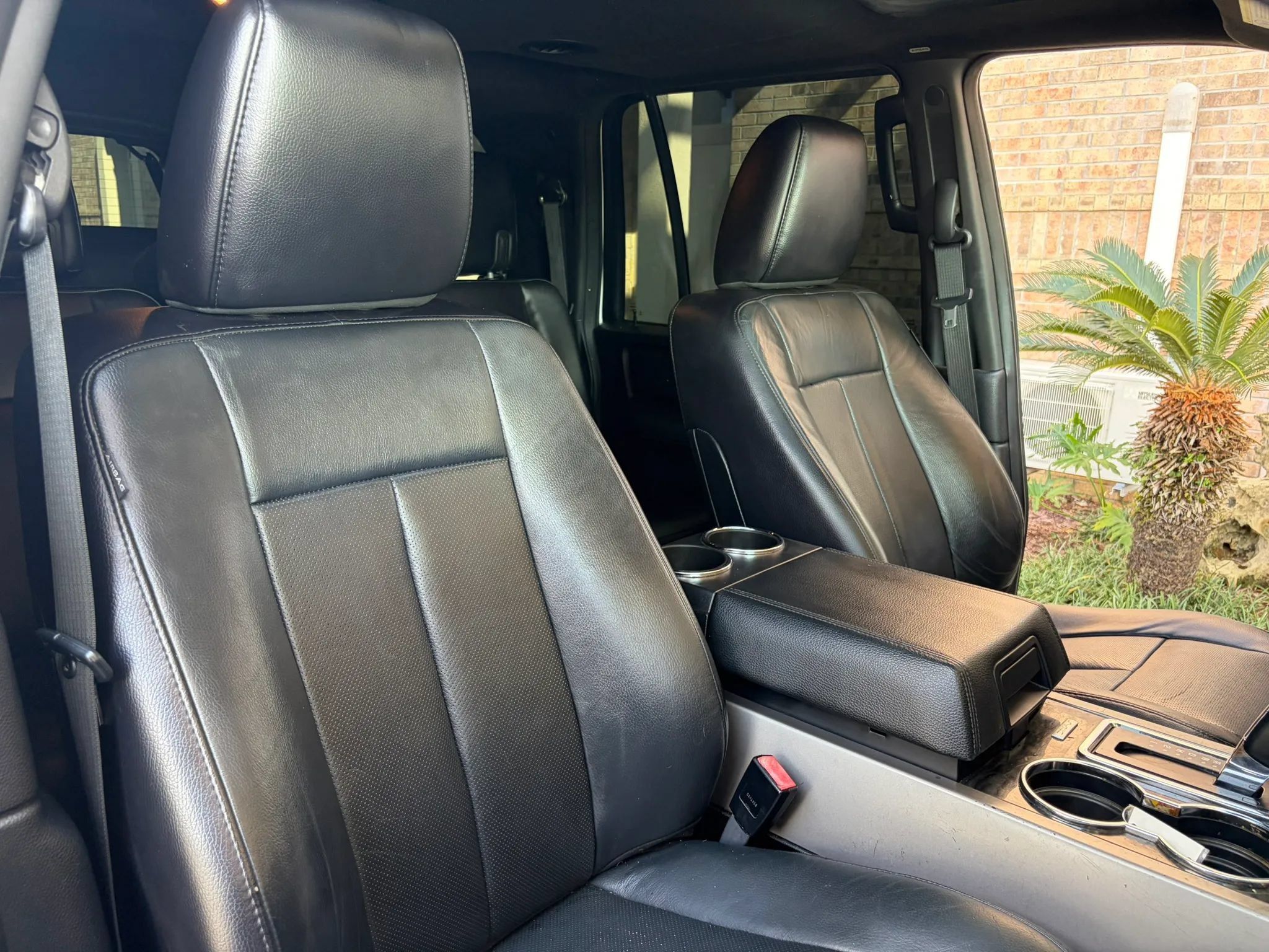 Used 2017 Ford Expedition EL Limited w/ Equipment Group 301A RWD image 21
