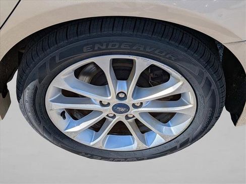 Used 2019 Ford Fusion SE FWD image 26