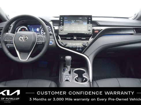 Used 2024 Toyota Camry XLE image 17