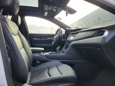 Used 2024 Cadillac XT5 Premium Luxury image 12