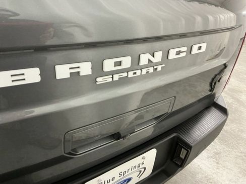 Used 2022 Ford Bronco Sport Outer Banks image 5