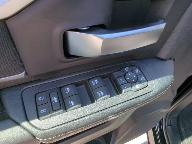 New 2026 RAM 3500 Big Horn AWD/4WD image 13