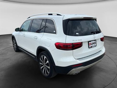 Used 2023 Mercedes-Benz GLB 250 4MATIC w/ Premium Package image 8