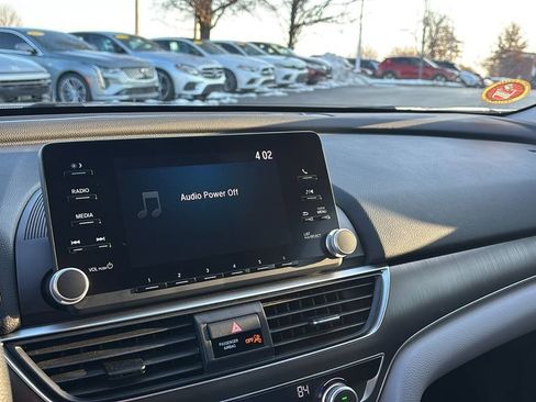 Used 2018 Honda Accord LX image 19