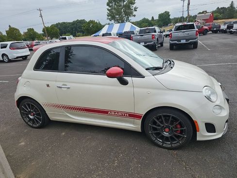 Used 2019 FIAT 500 Abarth w/ Popular Equipment Package FWD image 6