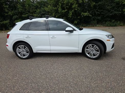 Used 2018 Audi Q5 2.0T Premium Plus w/ Premium Plus Package AWD/4WD image 18