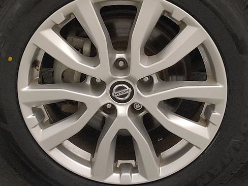 Used 2021 Nissan Rogue Sport SV FWD image 31