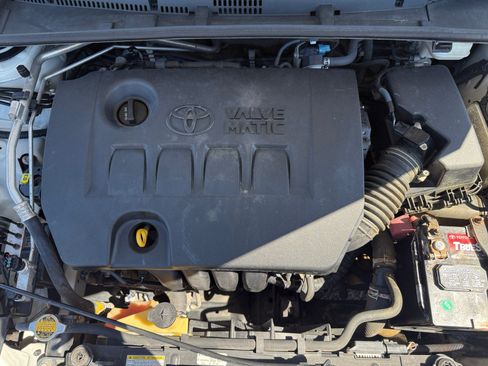 Used 2014 Toyota Corolla LE FWD image 21