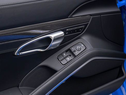 New 2025 Porsche 718 Cayman image 14