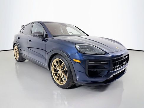 Certified 2025 Porsche Cayenne Turbo GT image 8