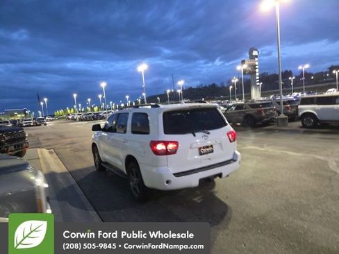 Used 2011 Toyota Sequoia SR5 w/ Sport Appearance Pkg image 12