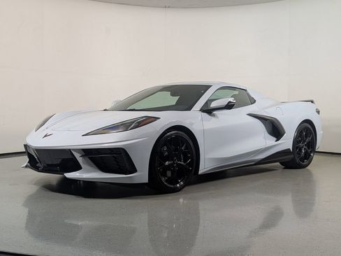 Used 2020 Chevrolet Corvette Stingray Convertible w/ Battery Protection Package RWD image 3