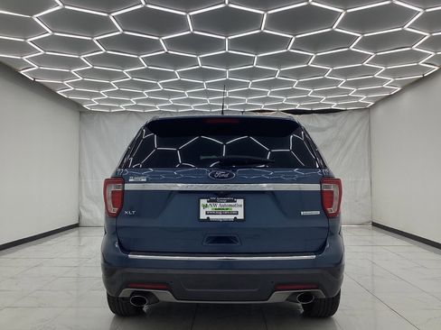 Used 2018 Ford Explorer XLT w/ Equipment Group 201A image 10