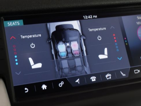 Used 2018 Land Rover Discovery Sport HSE AWD/4WD image 49