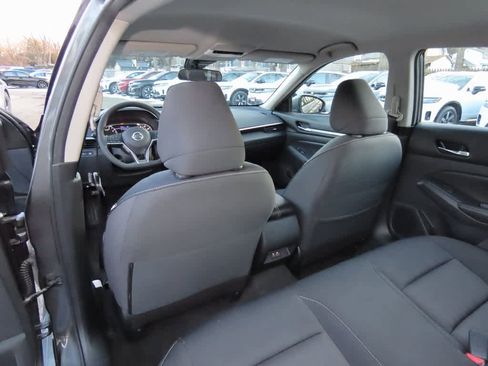 Used 2022 Nissan Altima 2.5 SV image 14