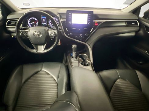Used 2022 Toyota Camry SE image 23