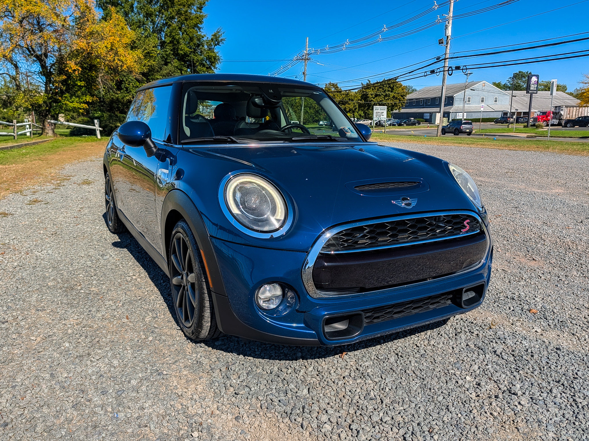 Used 2017 MINI Cooper S FWD image 3