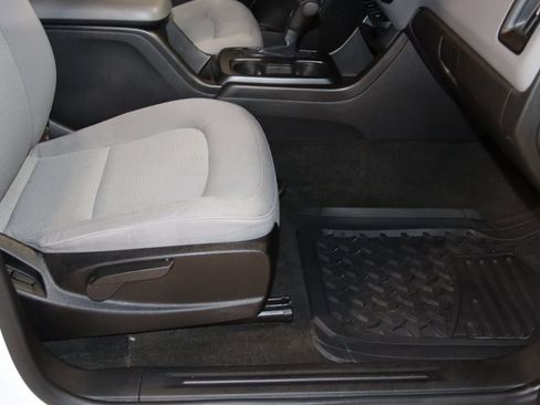 Used 2015 Chevrolet Colorado W/T w/ WT Convenience Package image 46