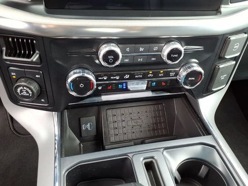 Used 2024 Ford F150 Lariat w/ Equipment Group 502A High AWD/4WD image 27