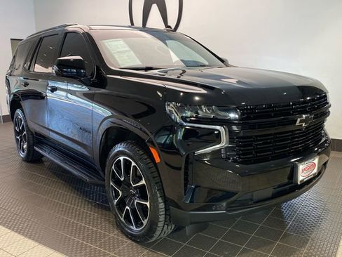 Used 2023 Chevrolet Tahoe RST w/ Luxury Package AWD/4WD image 2