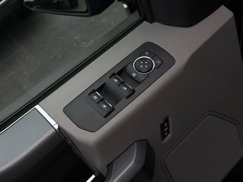 Used 2018 Ford F150 XLT w/ XTR Package image 13