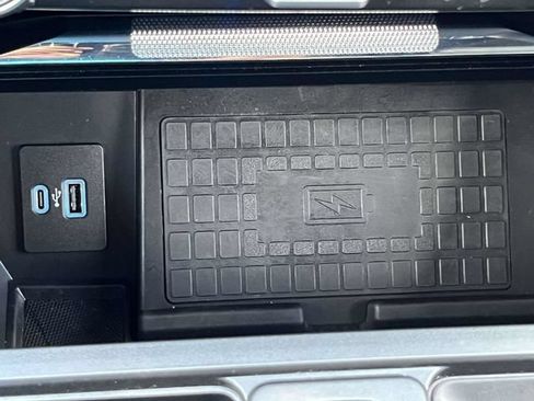 Used 2022 Ford F150 Raptor w/ Equipment Group 801A High AWD/4WD image 21