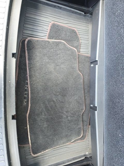 Used 2021 Ford Explorer Platinum w/ Equipment Group 601A AWD/4WD image 28