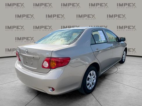 Used 2009 Toyota Corolla LE FWD image 3