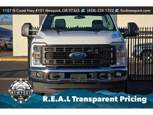 New 2026 Ford F250 XL w/ FX4 Off-Road Package AWD/4WD image 12