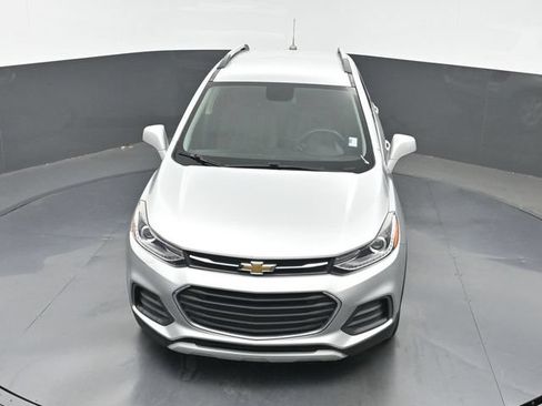 Used 2020 Chevrolet Trax LT FWD image 30