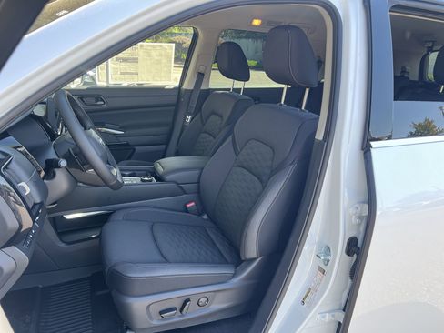 New 2026 Nissan Pathfinder SV AWD/4WD image 14