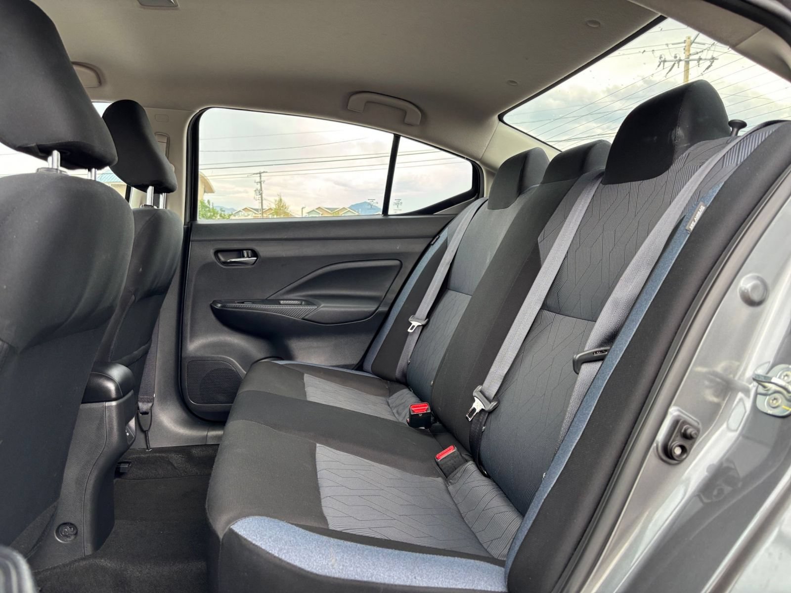 Used 2025 Nissan Versa SV FWD image 22